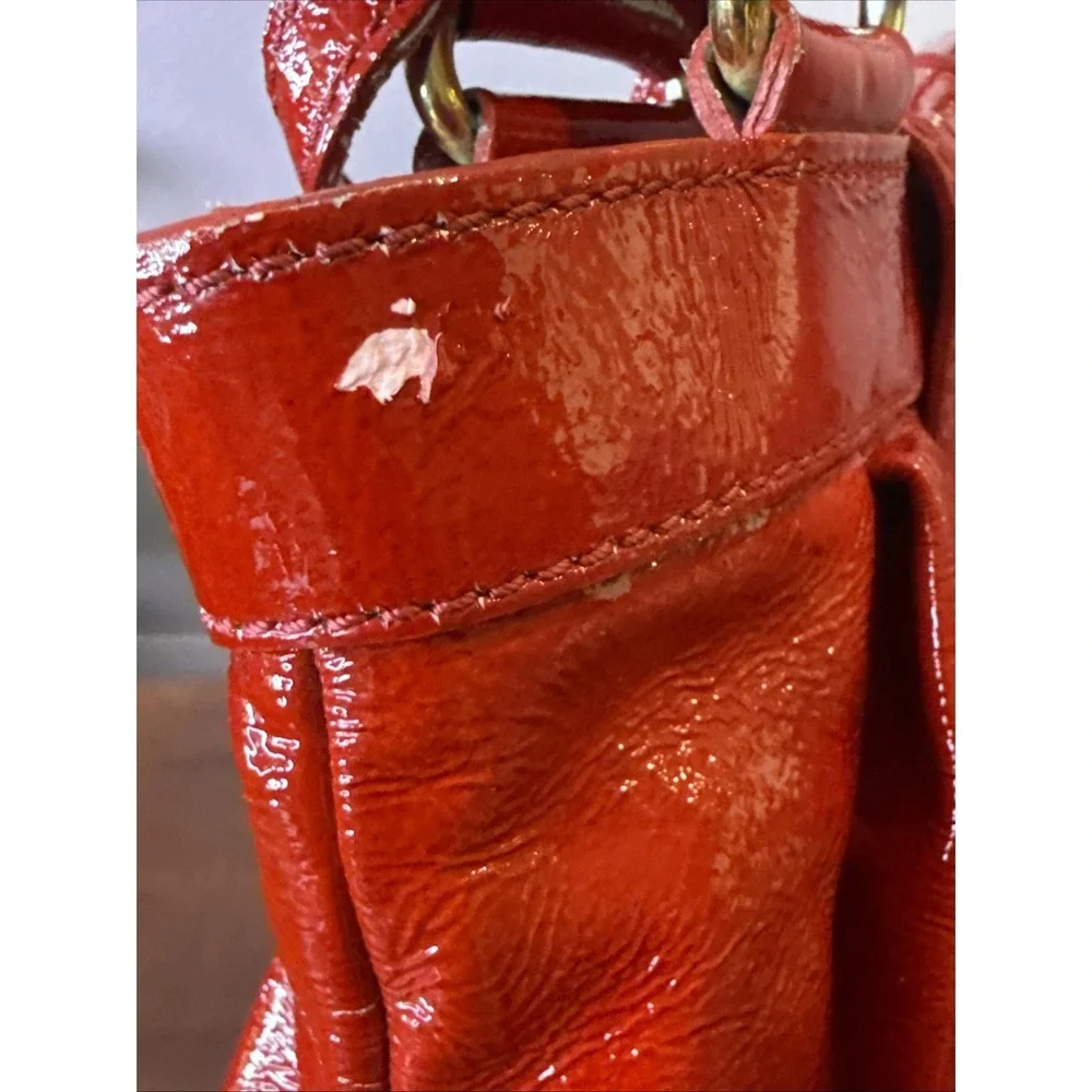 VTG Y2K Dooney & Bourke HP Hayden Panettiere Limited Edition Red Patent Leather